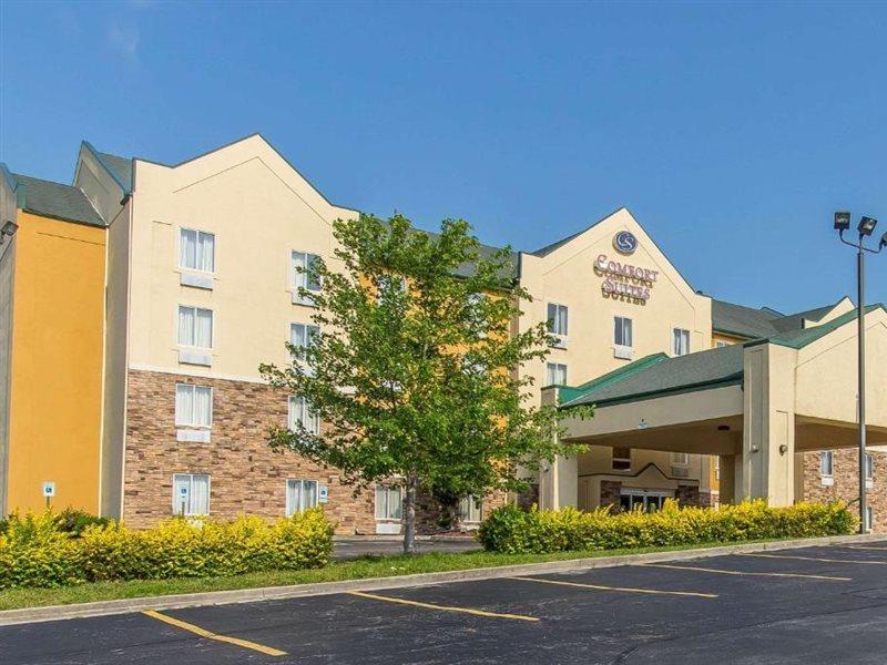 Comfort Suites Richmond Buitenkant foto