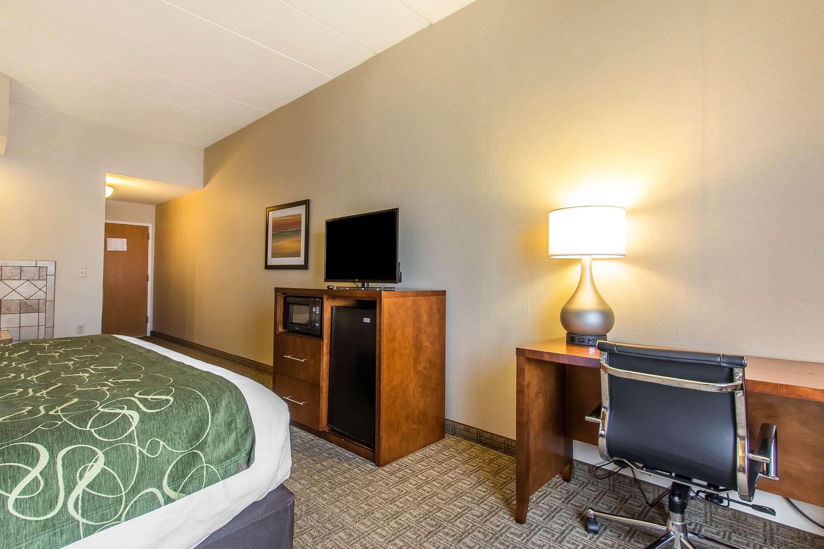 Comfort Suites Richmond Buitenkant foto