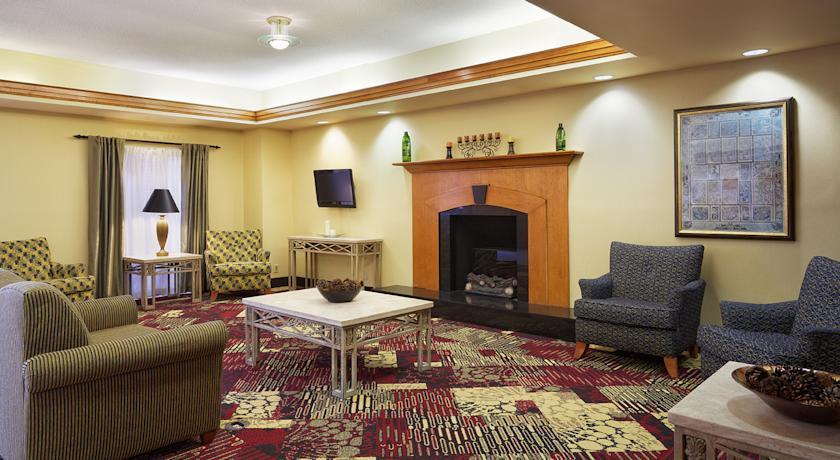 Comfort Suites Richmond Buitenkant foto