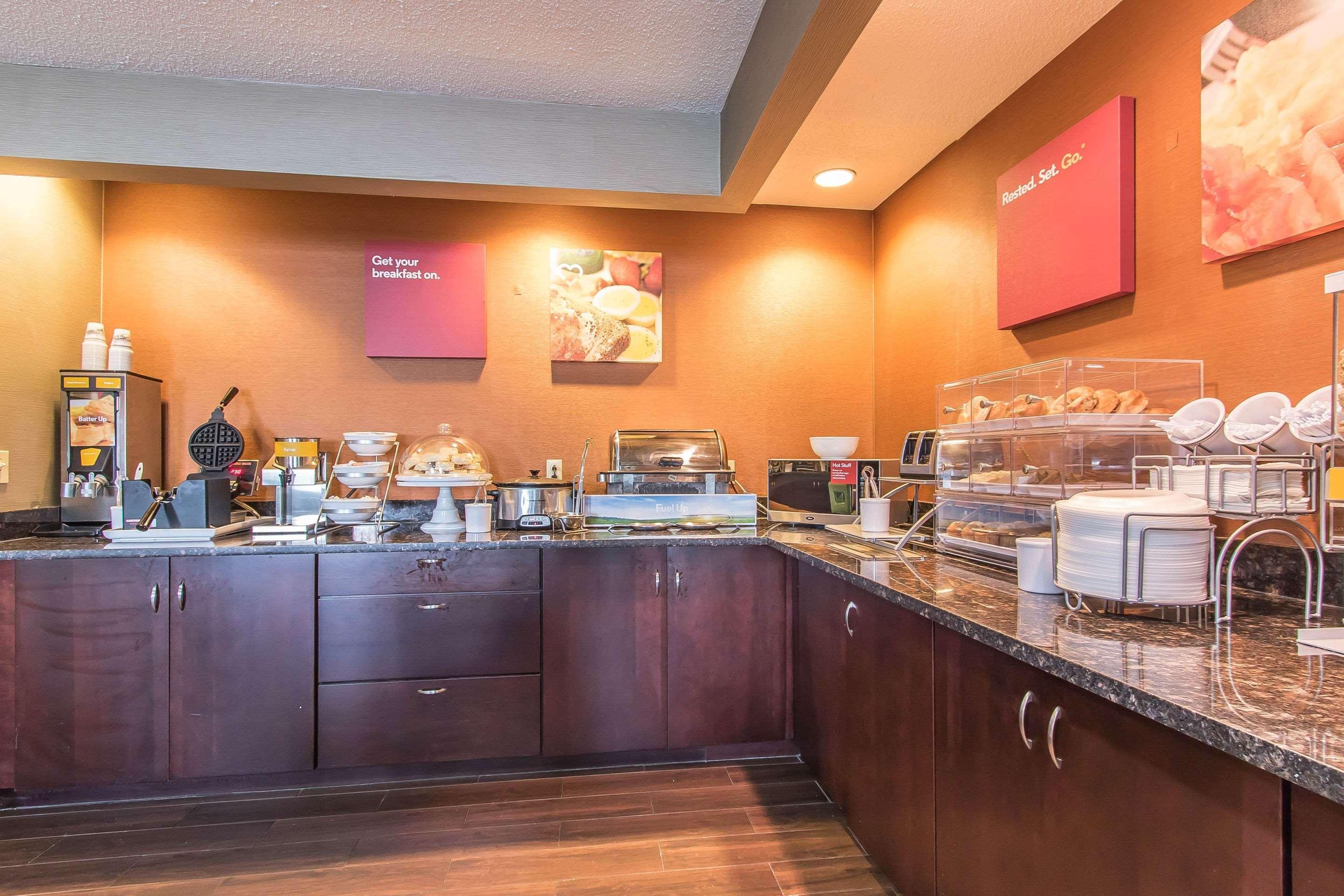 Comfort Suites Richmond Buitenkant foto
