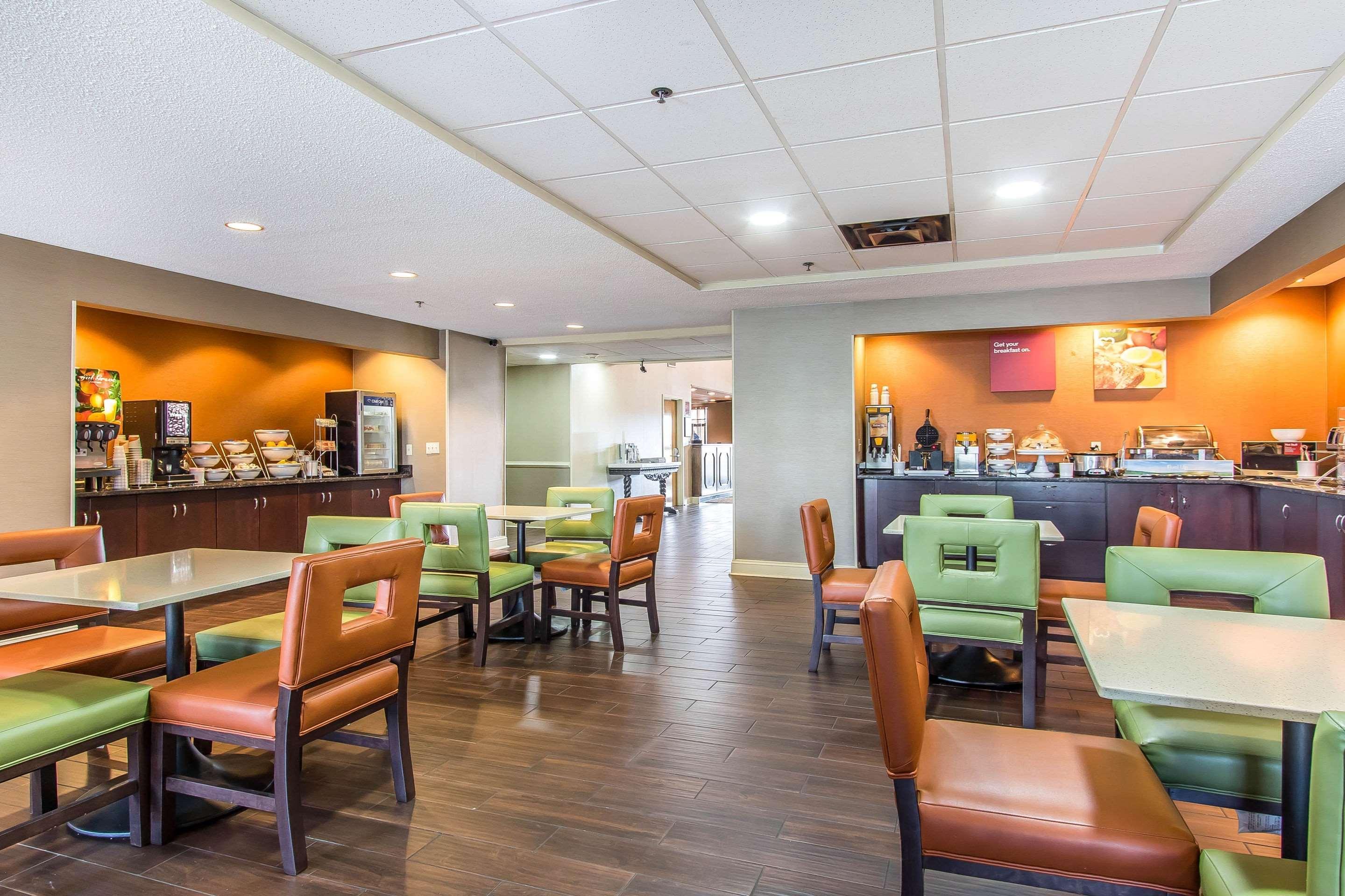 Comfort Suites Richmond Buitenkant foto