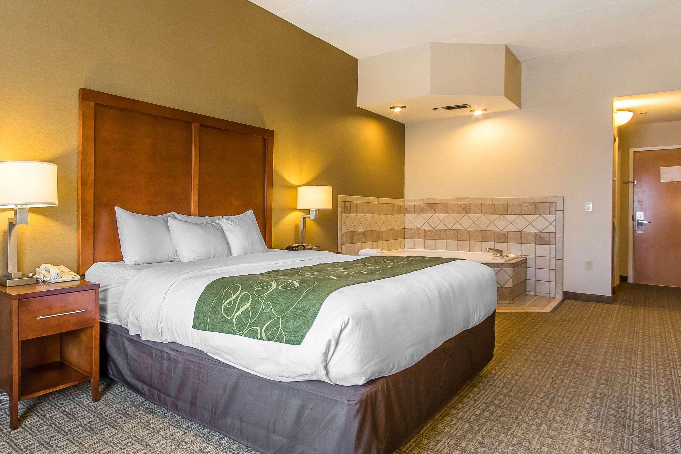 Comfort Suites Richmond Buitenkant foto