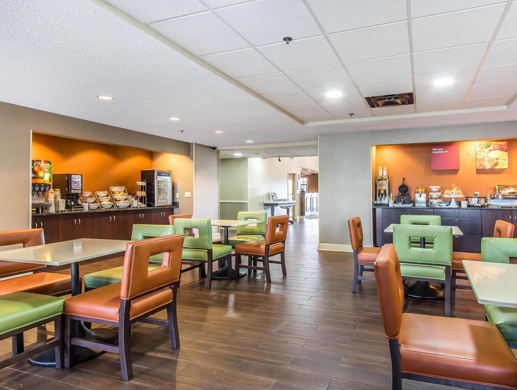 Comfort Suites Richmond Buitenkant foto